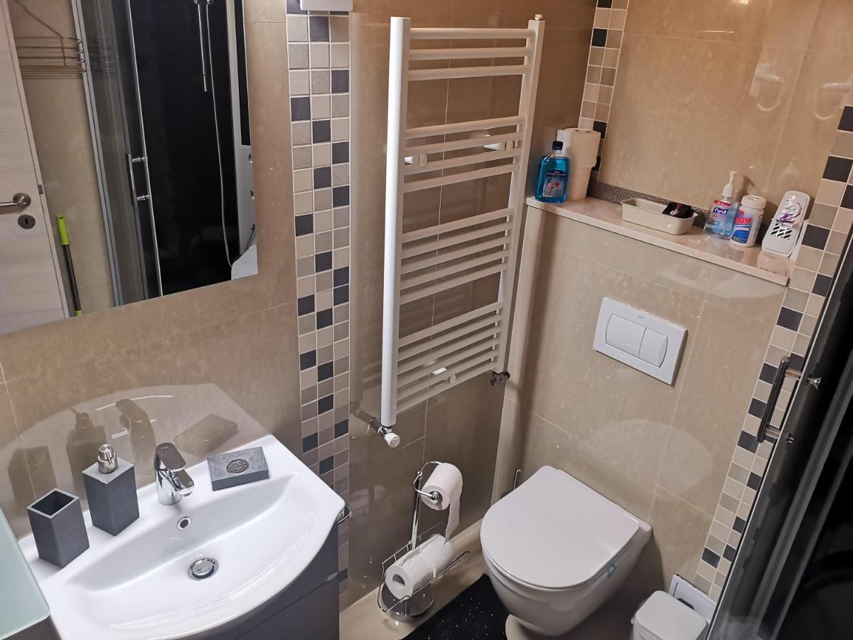 Chic Boutique Apart Sinaia Luaran gambar