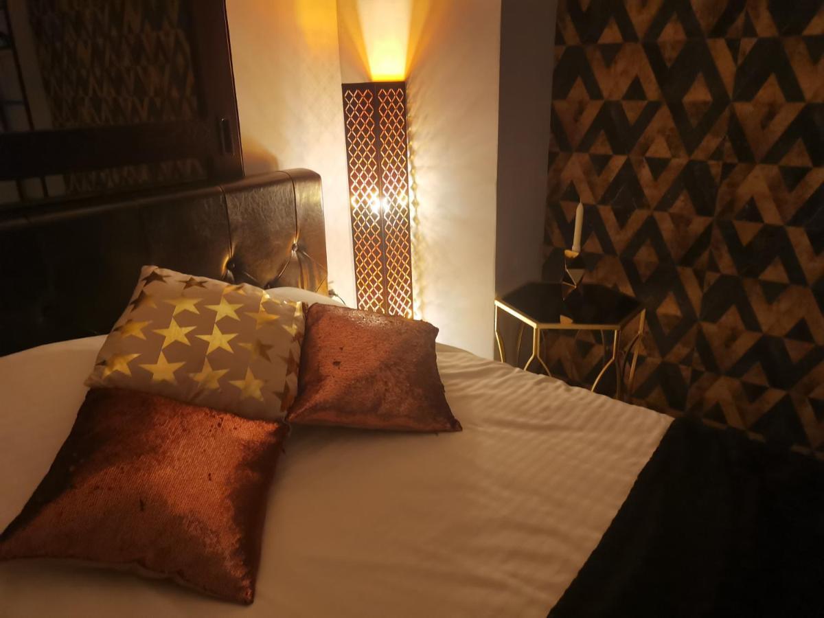 Chic Boutique Apart Sinaia Luaran gambar