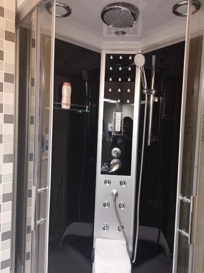 Chic Boutique Apart Sinaia Luaran gambar